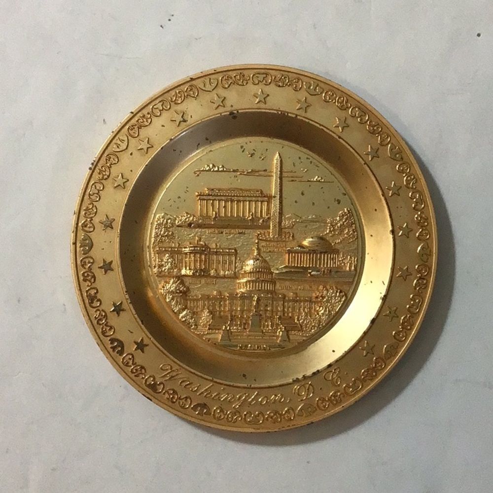 VTG, The United States Capital Washington D.S Gold Medal Decorative Home Plate